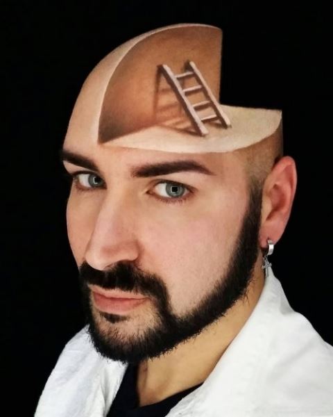 Итальянский визажист, который создаёт невероятные иллюзии на своей голове (15 фото)