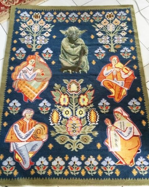 Традиционные украинские ковры с нетрадиционными элементами узора (6 фото)